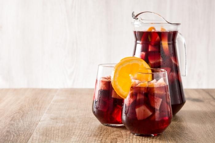 pitcher-of-sangria-with-glasses