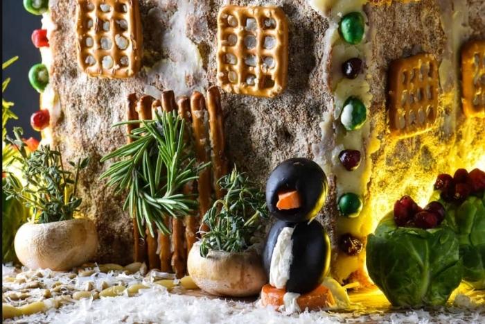 olive-cheese-and-carrot-penguin