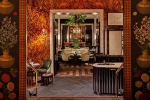 dowlings-at-the-carlyle-champagne-room-at-night