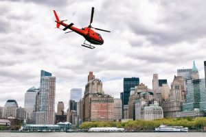helicopter-over-new-york-is-a-better-gift-than-a-virign-experience-gift